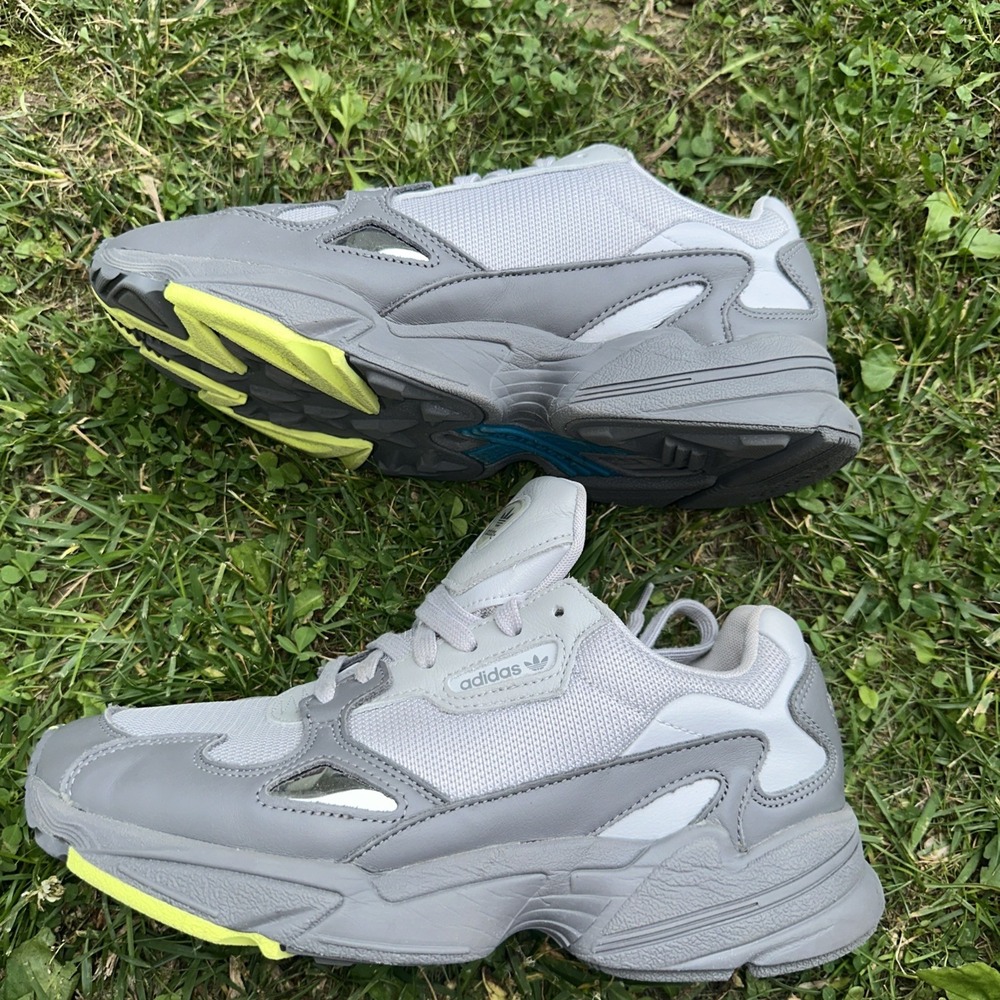Adidas Torsion gray Men's us‎ Size 10 Lace-up Shoes